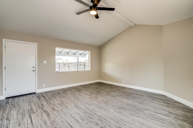 Building Photo - 211 S Doran