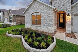 Building Photo - 1539 Oakdale Crest Rd