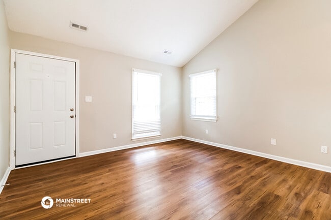 Building Photo - 1609 Maybrook Dr
