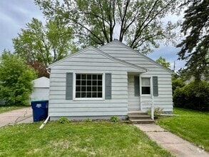 Building Photo - 1203 Plumer St