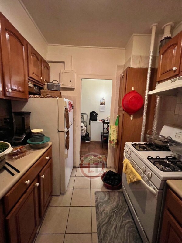 1505 Archer Rd Unit 5th flr, The Bronx, NY 10462 Room for Rent in The