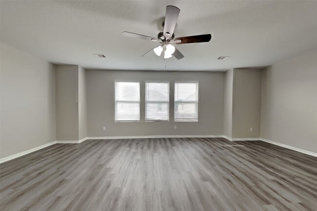 Building Photo - 16802 Accolade Way