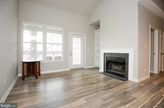 Building Photo - 2 bedroom in Potomac Falls VA 20165