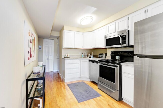 Foto del edificio - 9801 Ventnor Ave