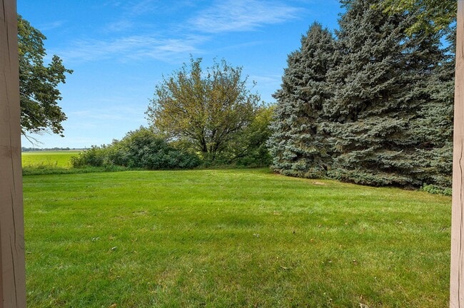 Building Photo - Washington Square Apartments