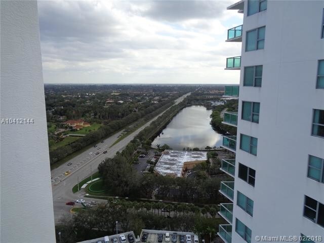 Building Photo - 2641 N Flamingo Rd