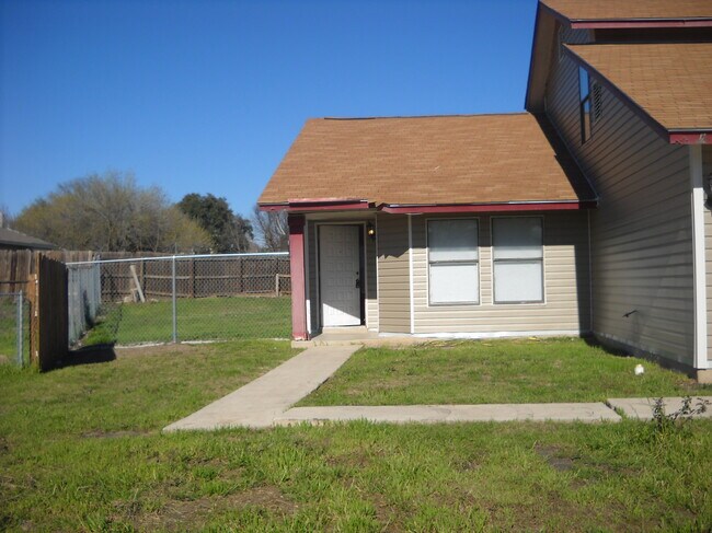 Building Photo - 5767 Country Sun Dr