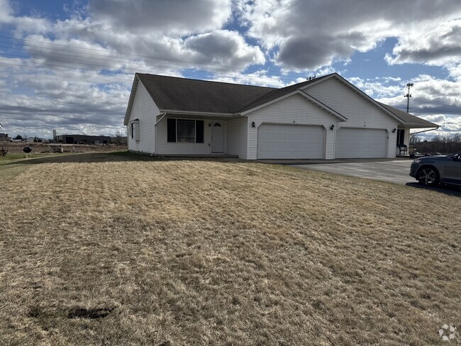 Building Photo - 106 Sunshine Ct
