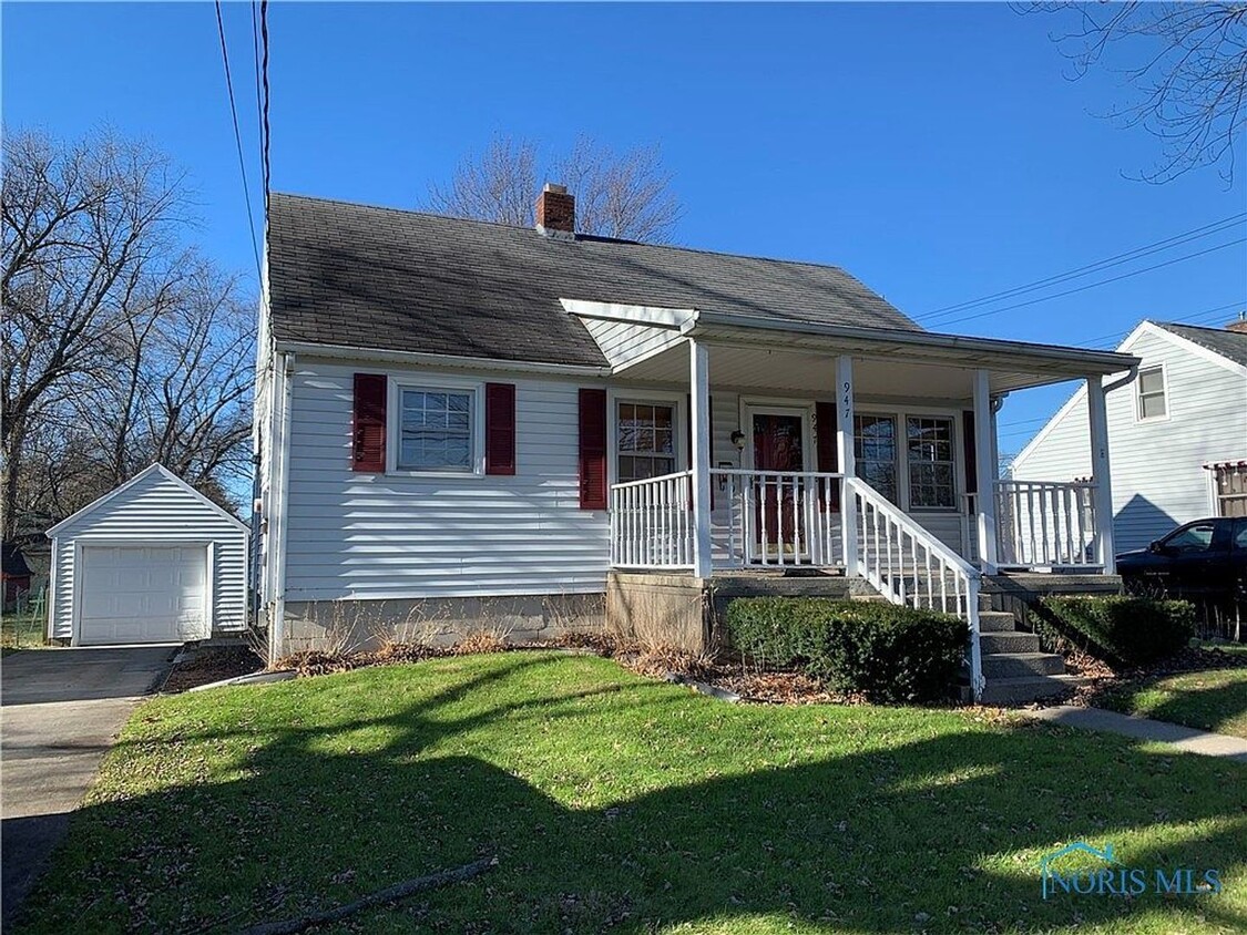 Primary Photo - Cozy home in a quality neighborhood!