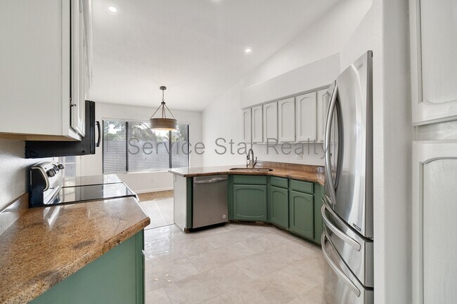Foto del edificio - 179 W Knox Rd