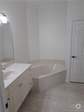 Building Photo - 1594 SE Tidewater Pl