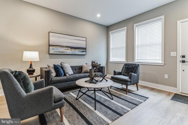 Foto del edificio - 2710 Latona Street