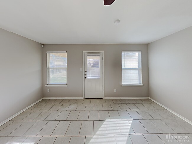 Building Photo - 7135 Aphrodite Mist