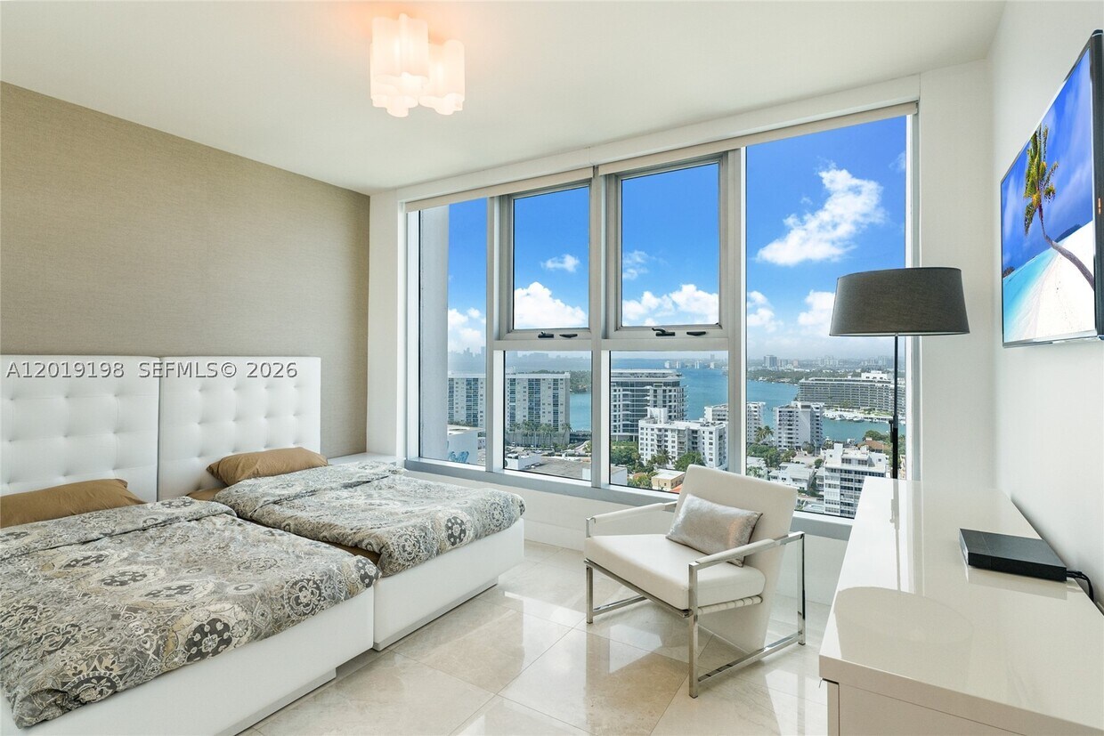 Building Photo - 6899 Collins Ave