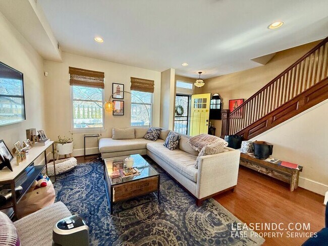 Foto del edificio - 159 V St NE