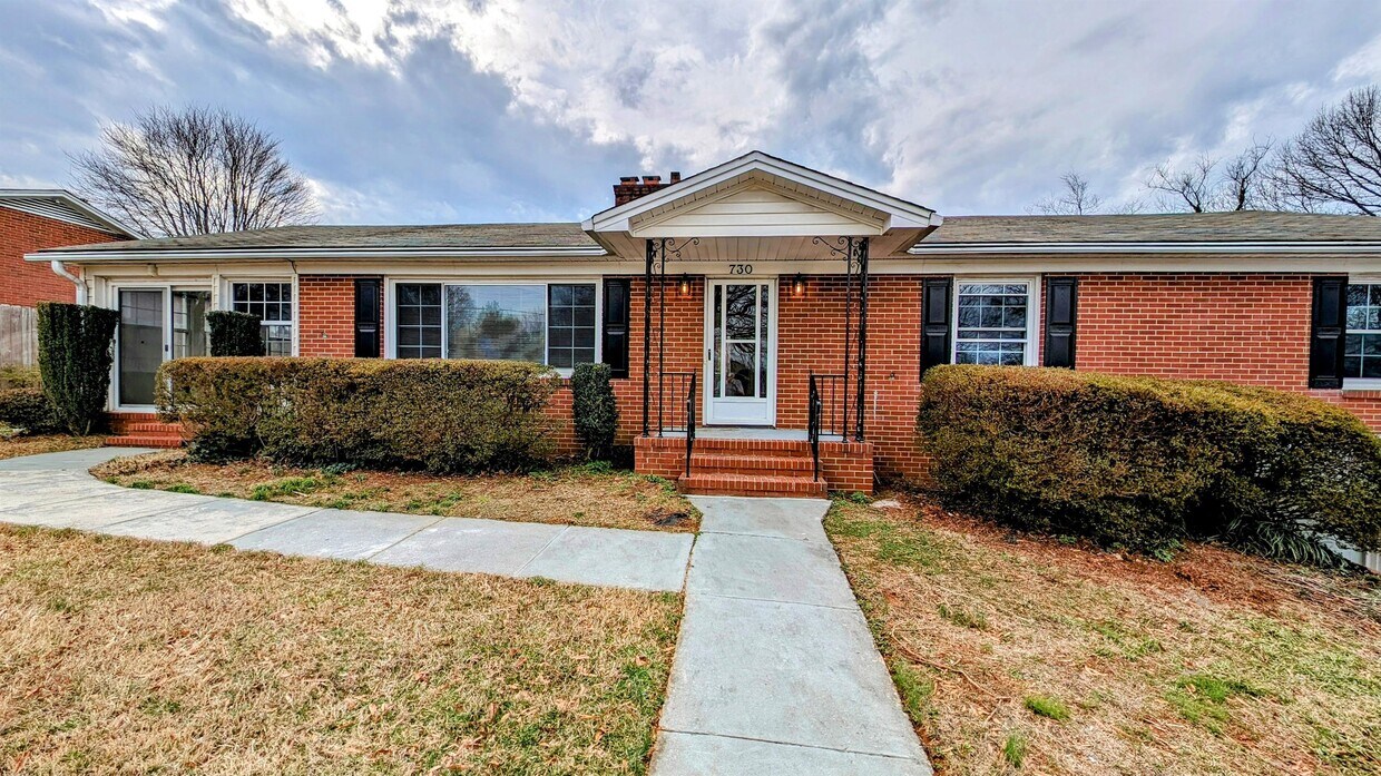 Primary Photo - 730 Blackwood Ave