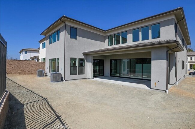 Foto del edificio - 20552 Edgewood Ct