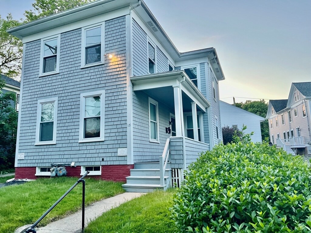 Primary Photo - 15 Davis St