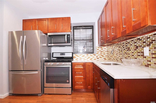 Building Photo - 34-21 9th St