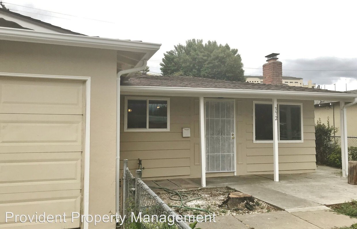 Foto principal - 3 br, 2 bath House - 372 Santa Rosa Drive
