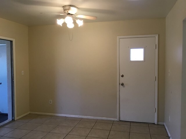 Foto del edificio - 7893 W Pasadena Ave