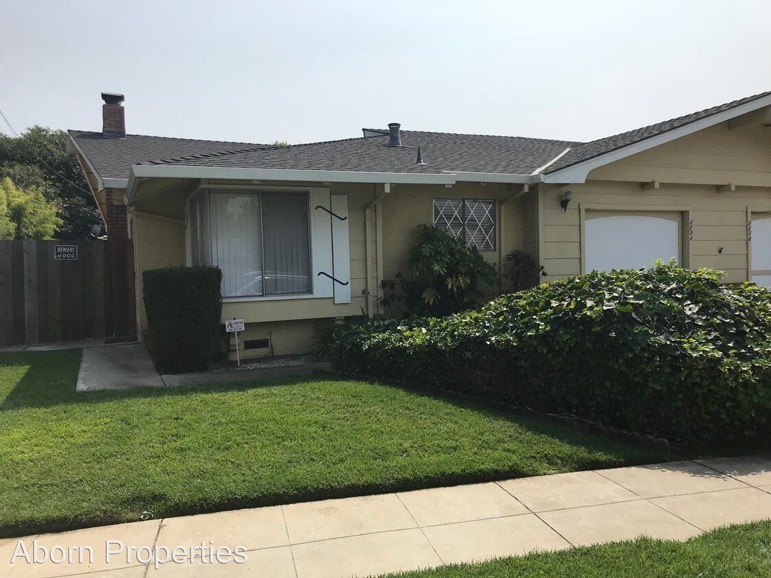 Primary Photo - 2 br, 1 bath House - 2724 Newhall Street