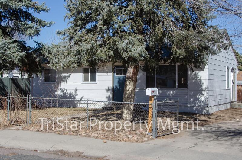 Primary Photo - 410 Burlington Ave