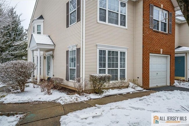 Building Photo - 401 Pheasant Run