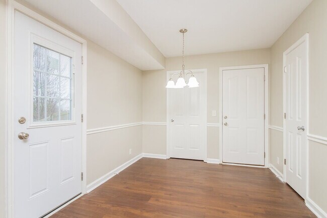 Building Photo - 3076 Ace Wintermeyer Dr