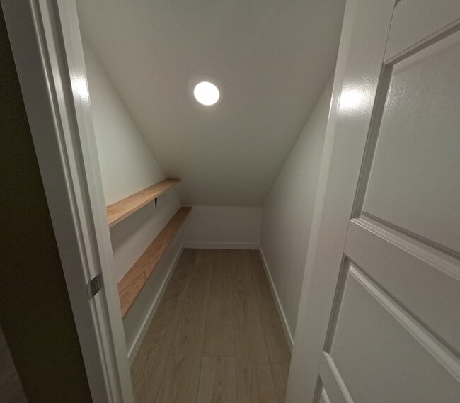 Building Photo - 10772 Blake Gardens Ct