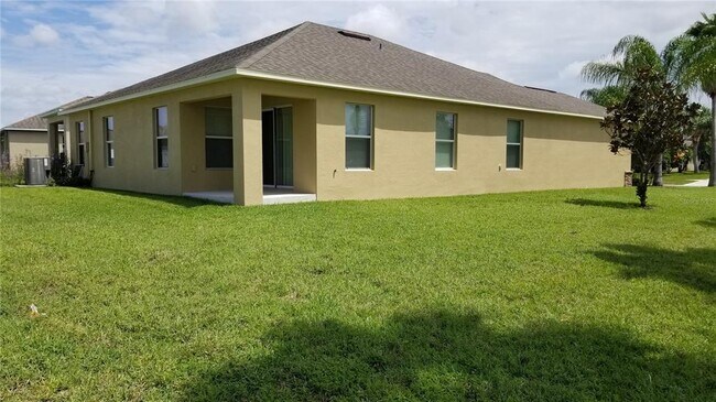 Foto del edificio - 1702 Oak Pond St