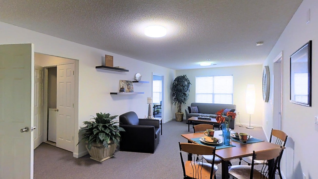 Photo - Campus Pointe Apartments