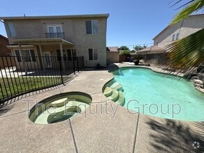 Building Photo - 938 W Encore Dr
