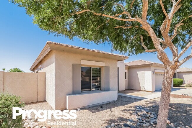 Building Photo - 21175 E Saddle Way