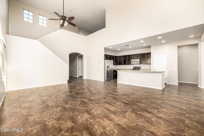 Building Photo - 10809 W Saddlehorn Rd