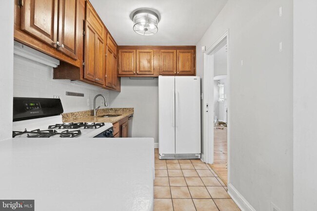 Building Photo - 508 S George Mason Dr