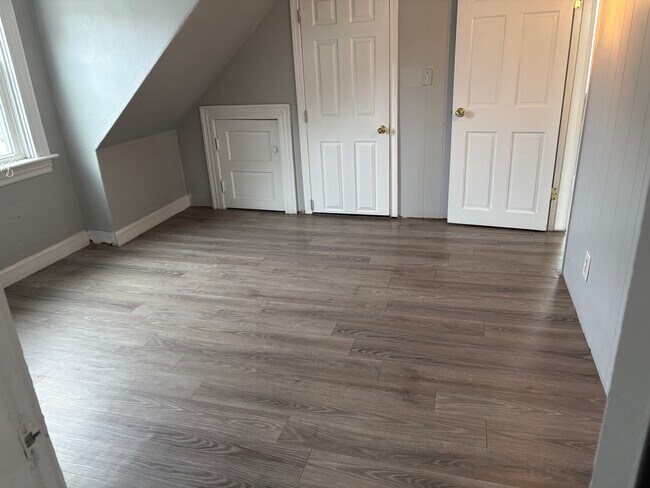 bedroom - 19 North Ave