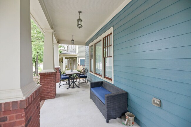 Foto del edificio - 3109 Cunningham Ln