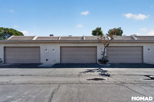 Building Photo - 4628 Michillinda Ln