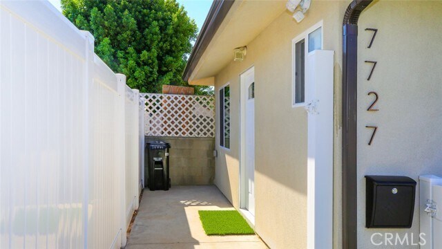 Building Photo - 7727 Shady Cove Ave