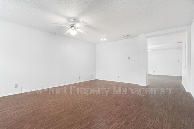 Foto del edificio - 9110 Roquefort