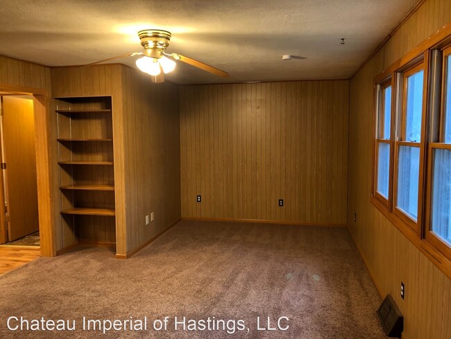 Building Photo - 3 br, 1 bath House - 210 Wst 10th