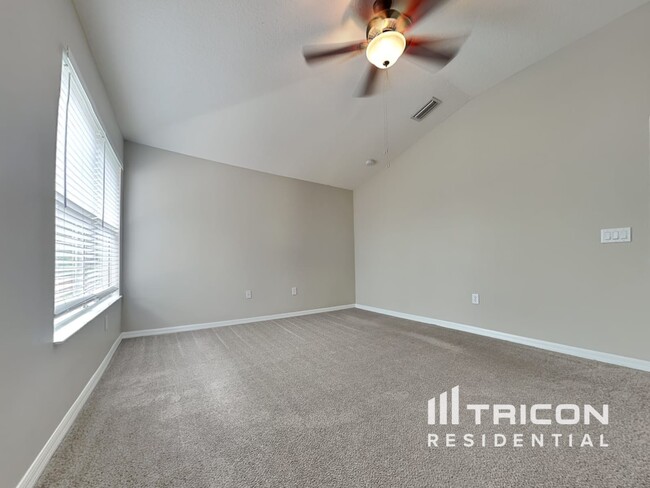 Foto del edificio - 3444 Hunting Creek Loop