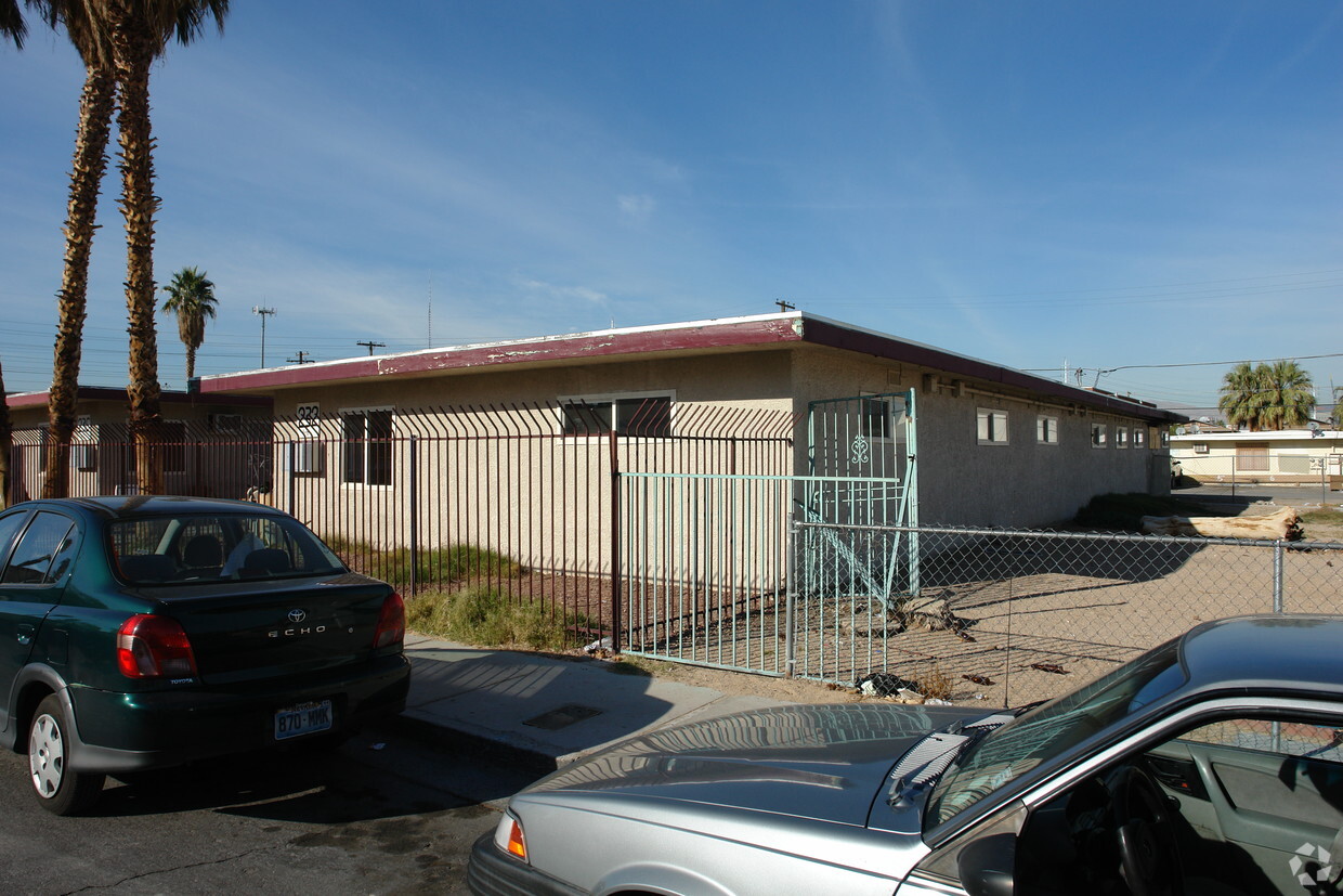 Foto principal - 232-240 W Philadelphia Ave