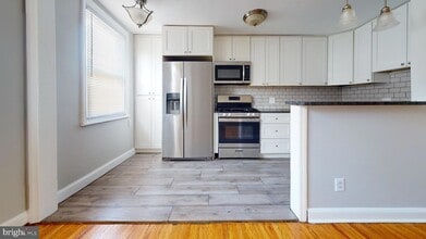 Building Photo - 1370 N 75th St
