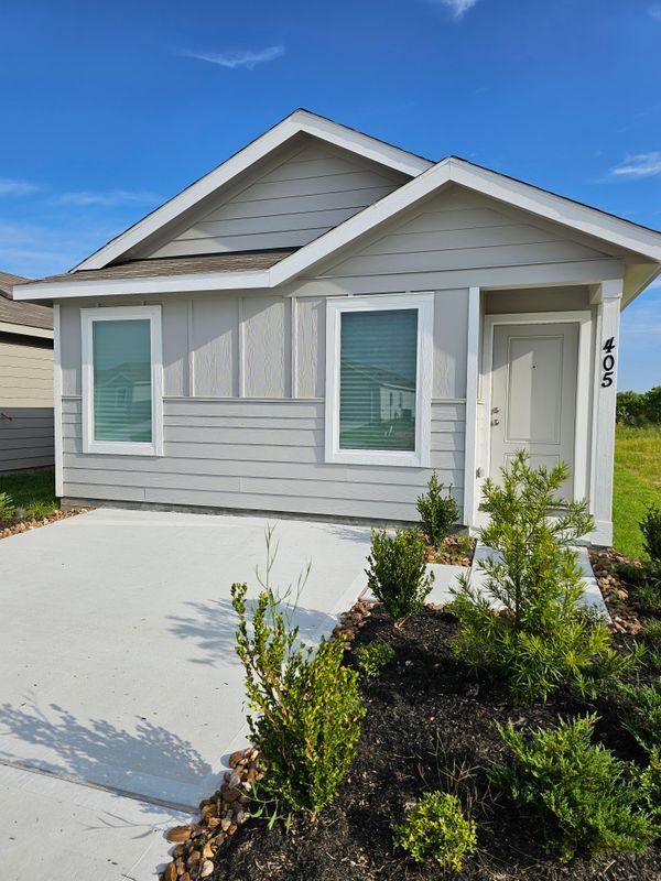 Building Photo - 405 Rd 590106