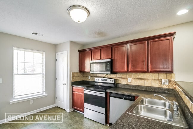 Building Photo - 203 Ben Ln