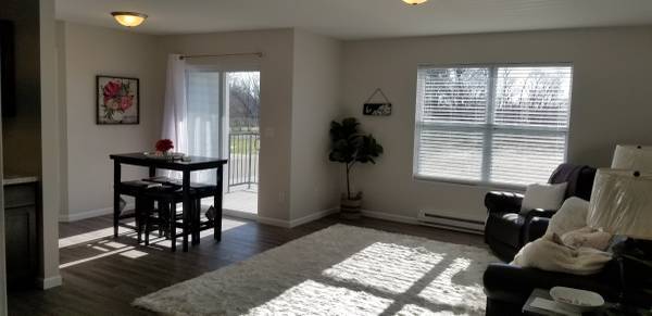 Sala de estar - 1000 W Marion St