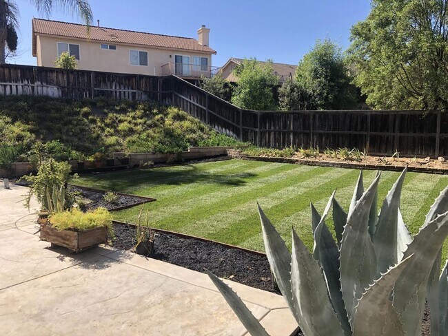 Foto del edificio - 3 Bed 3 Bath Menifee Home for rent