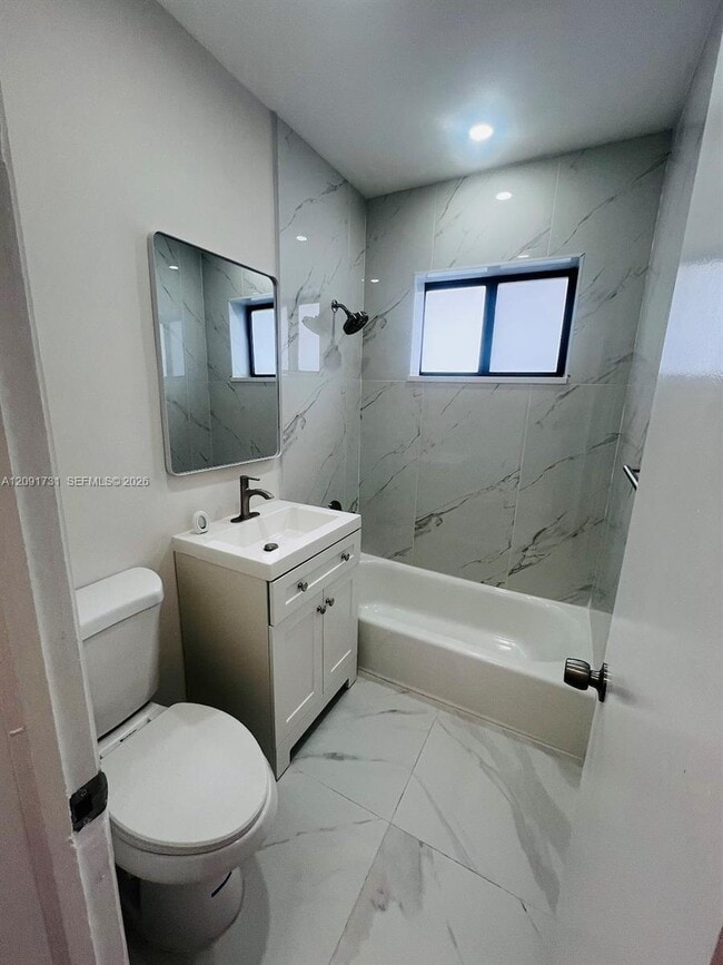 Foto del edificio - 101 NW 62nd Ct